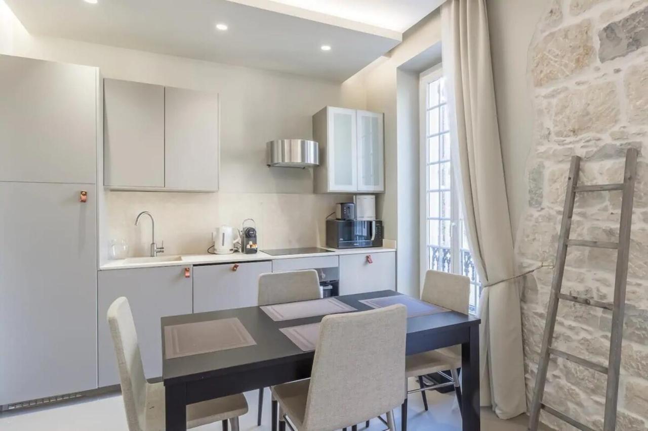 Private Apartment Located In The "Carre D'Or Nice" Екстер'єр фото